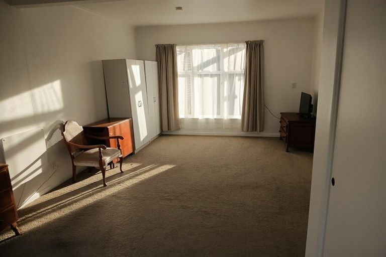 Photo of property in 68 Uxbridge Road, Mellons Bay, Auckland, 2014