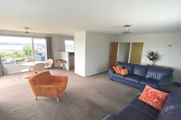 Photo of property in 3/111 Sylvan Avenue, Northcote, Auckland, 0627