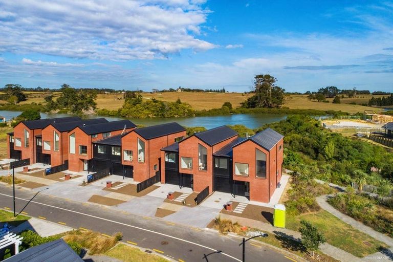 Photo of property in 56 Fort Lincoln Loop, Karaka, Papakura, 2113