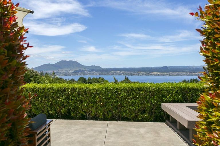 Photo of property in 12 Cameron Drive, Acacia Bay, Taupo, 3385