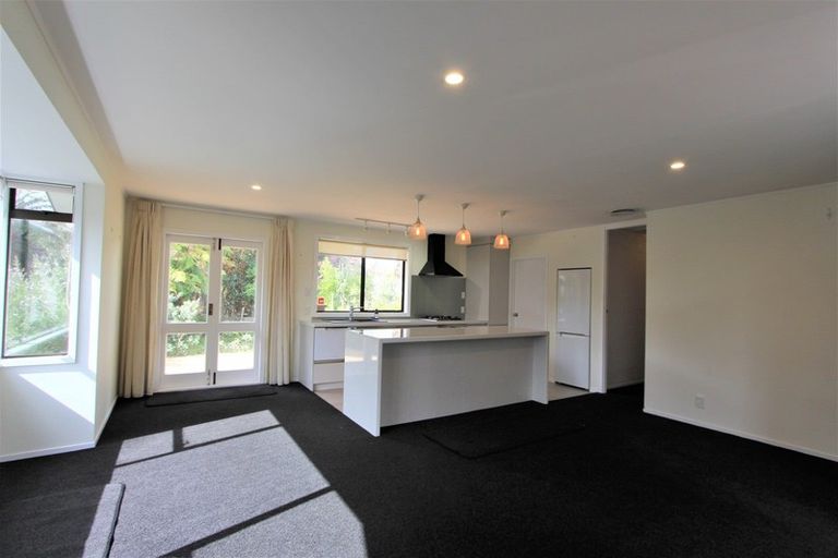 Photo of property in 73c Robinson Avenue, Holdens Bay, Rotorua, 3010