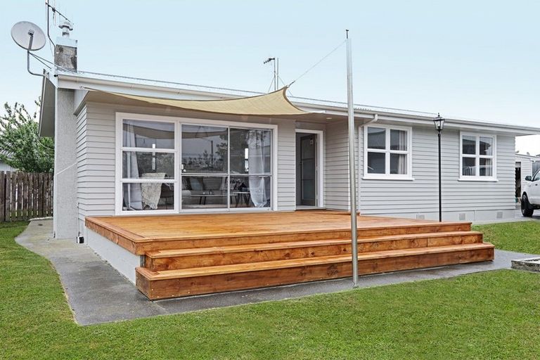 Photo of property in 11 Sunderland Drive, Flaxmere, Hastings, 4120