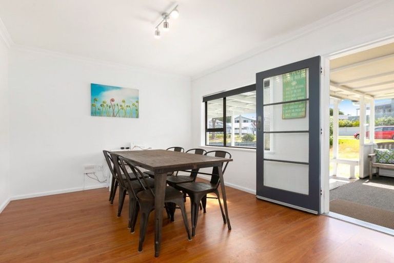 Photo of property in 6 Pitau Road, Mount Maunganui, 3116