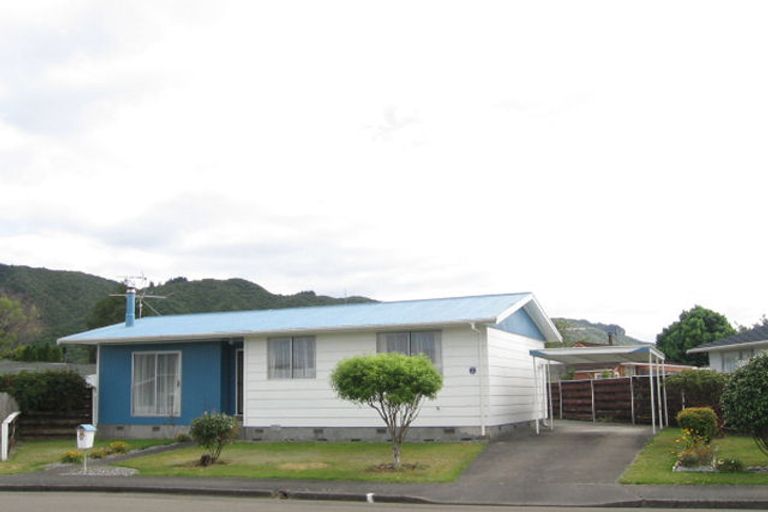 Photo of property in 14 Seattle Grove, Totara Park, Upper Hutt, 5018