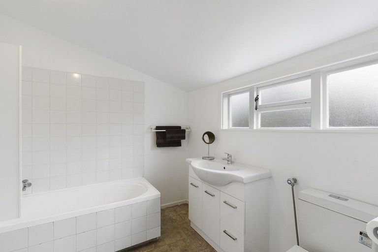 Photo of property in 95a Saint Johns Street, Woolston, Christchurch, 8062