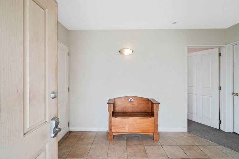 Photo of property in 30 Inwoods Road, Parklands, Christchurch, 8083