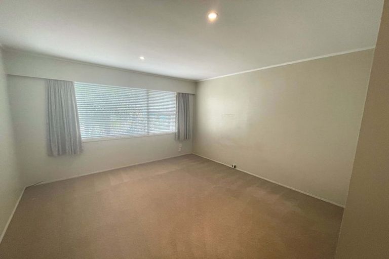 Photo of property in 2/2 Pine Terrace, Howick, Auckland, 2014