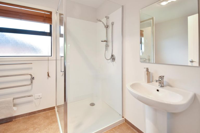 Photo of property in 22 Rhoboro Road, Twizel, 7901