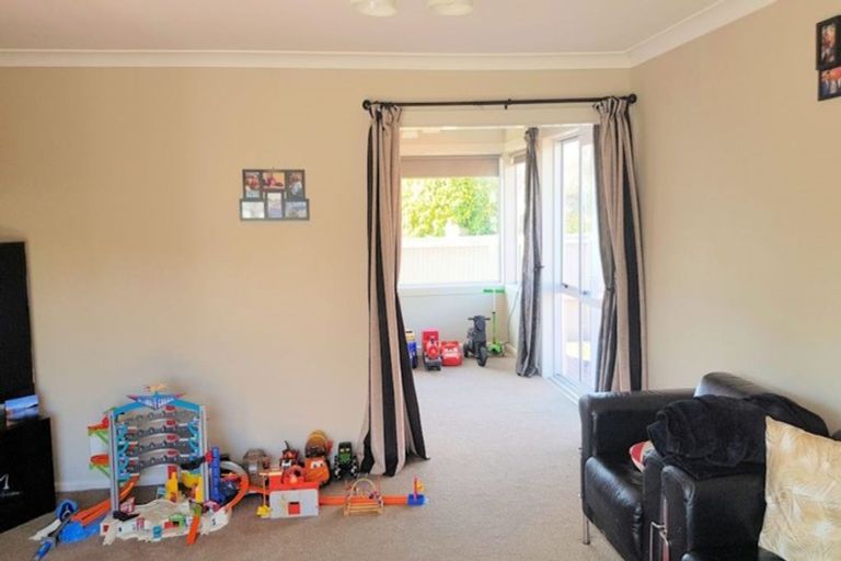 Photo of property in 2/73 Dunbars Road, Halswell, Christchurch, 8025