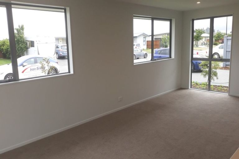 Photo of property in 22 Chandler Way, Rolleston, 7615