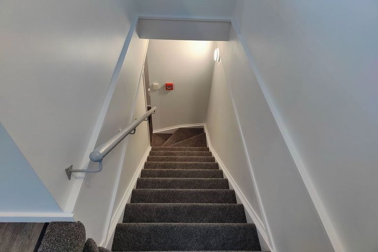 Photo of property in 8/3 Kelvin Grove, Te Aro, Wellington, 6011