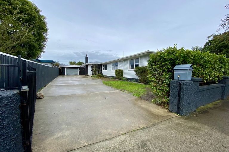 Photo of property in 1020 Tremaine Avenue, Roslyn, Palmerston North, 4414