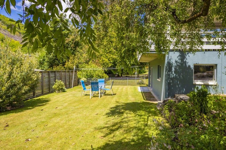 Photo of property in 37 Devon Street, Arrowtown, 9302