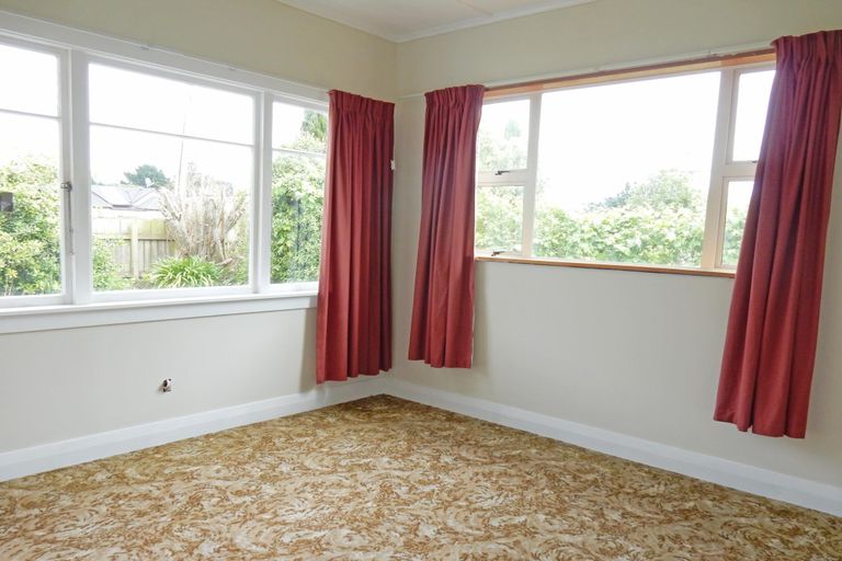 Photo of property in 32 Liverpool Street, Hampden, 9410
