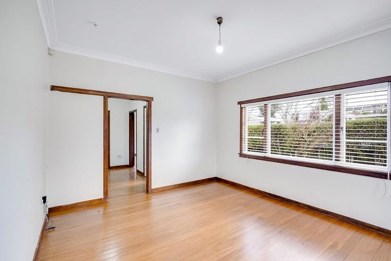 Photo of property in 22 Opoia Road, Hamilton East, Hamilton, 3216