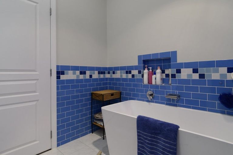 Photo of property in 17 Sarona Park Drive, Omanawa, Tauranga, 3171