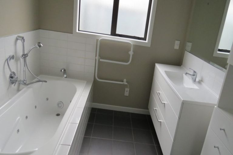 Photo of property in 21 Hawkridge Rise, Huntington, Hamilton, 3210