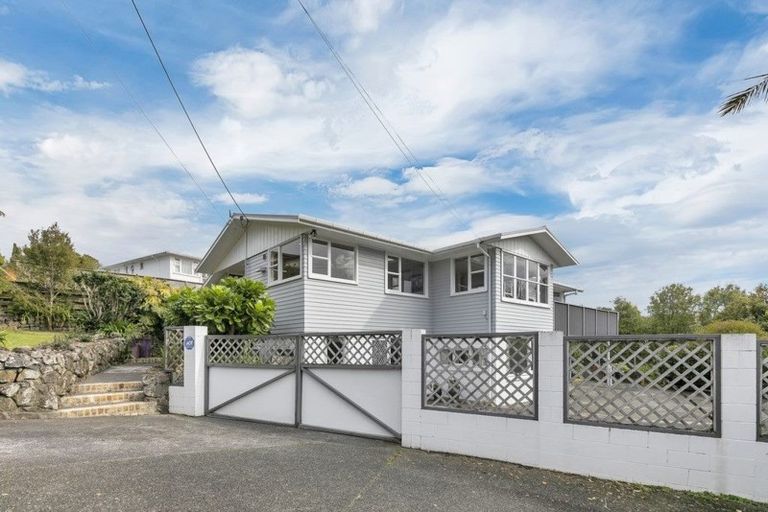 Photo of property in 1/16 Coronation Road, Glenfield, Auckland, 0627