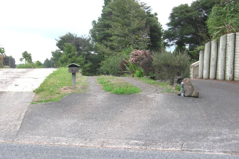 Photo of property in 85 Tanekaha Road, Titirangi, Auckland, 0604