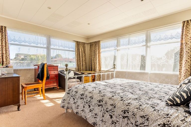 Photo of property in 53 Toru Road, Paraparaumu Beach, Paraparaumu, 5032