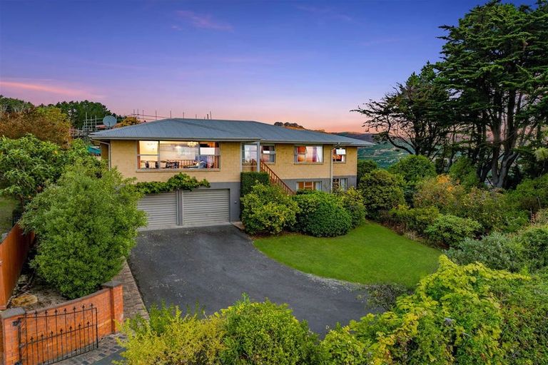 Photo of property in 196 Dyers Pass Road, Cashmere, Christchurch, 8022