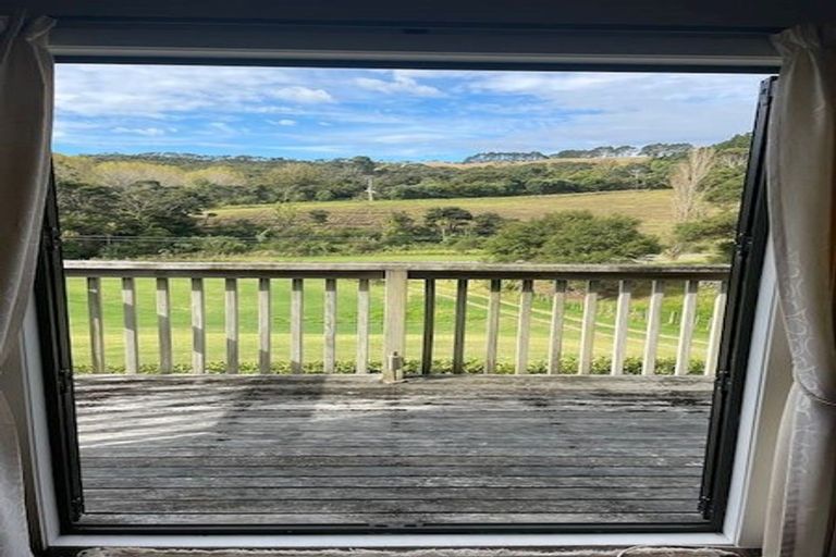 Photo of property in 198 Valley Road, Waimauku, 0881