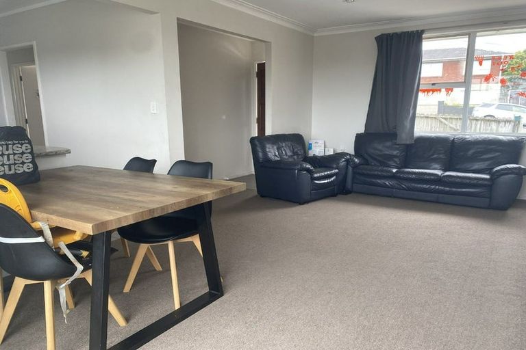 Photo of property in 2/67 Carlisle Road, Torbay, Auckland, 0630