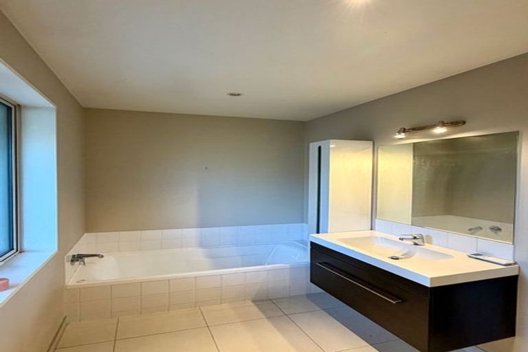 Photo of property in 27 Cathcart Crescent, Prebbleton, 7604