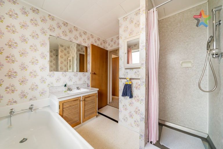 Photo of property in 962a High Street, Avalon, Lower Hutt, 5011