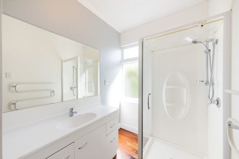 Photo of property in 7 Karaka Street, Hokowhitu, Palmerston North, 4410