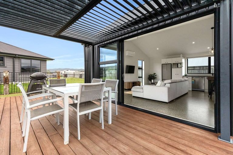 Photo of property in 110 Ngaio Drive, Matarangi, Whitianga, 3592