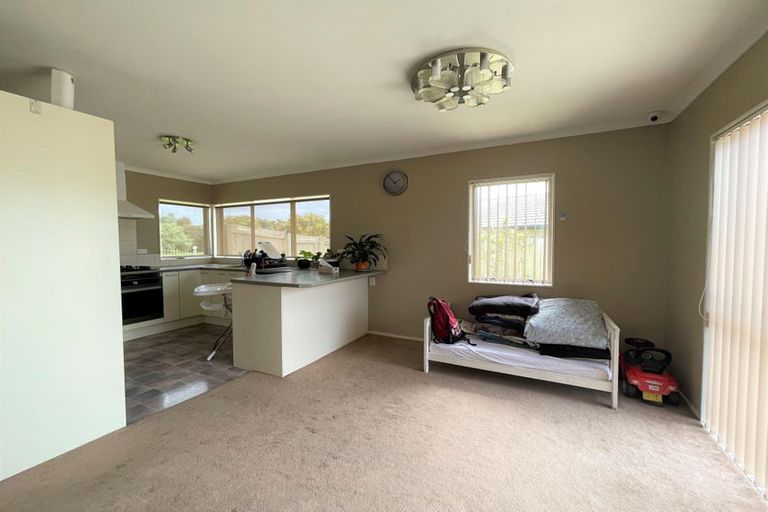 Photo of property in 44 Medvale Avenue, Flat Bush, Auckland, 2019