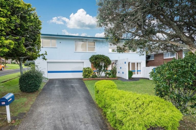 Photo of property in 12 Marywil Crescent, Hillcrest, Auckland, 0627
