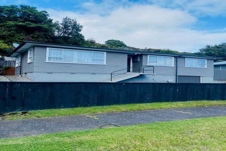 Photo of property in 18 Whakawhiti Street, Marfell, New Plymouth, 4310