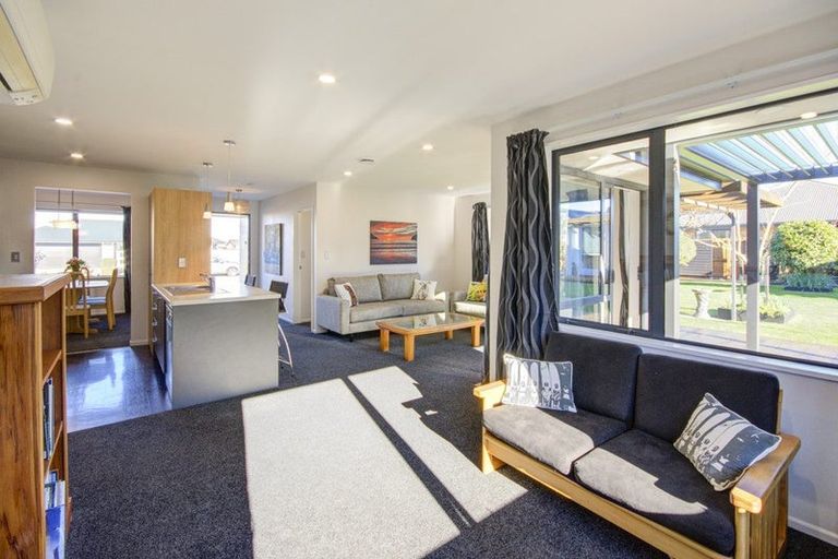 Photo of property in 58 Acacia Avenue, Rangiora, 7400