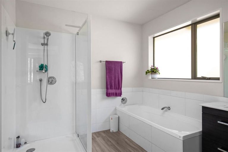 Photo of property in 17 Missy Crescent, Mount Pisa, Cromwell, 9383