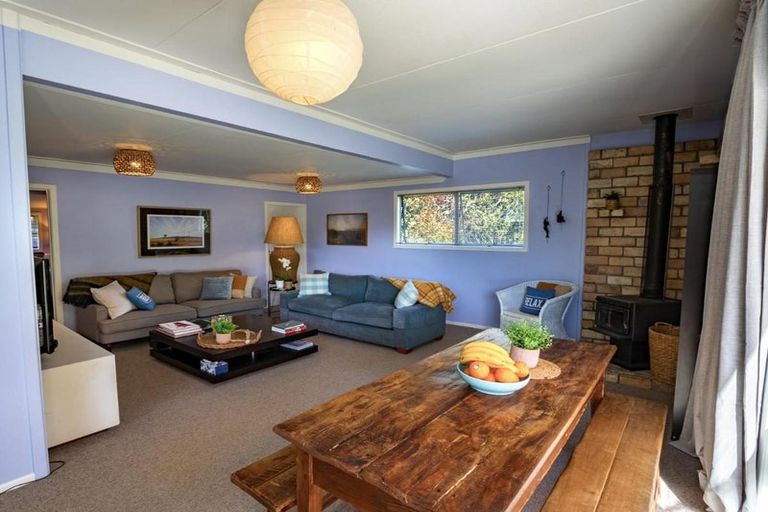 Photo of property in 746 Abel Tasman Drive, Pohara, Takaka, 7183