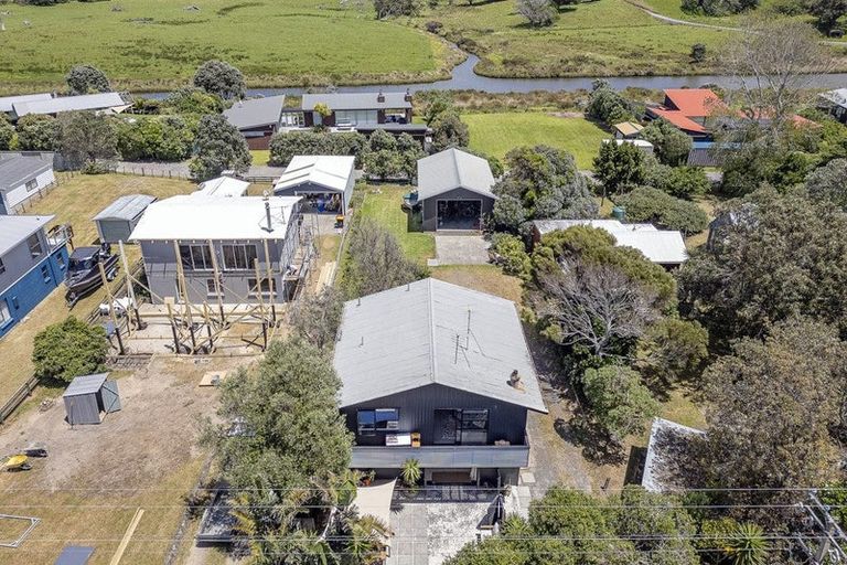 Photo of property in 211 Mangakahia Drive, Whangapoua, Coromandel, 3582