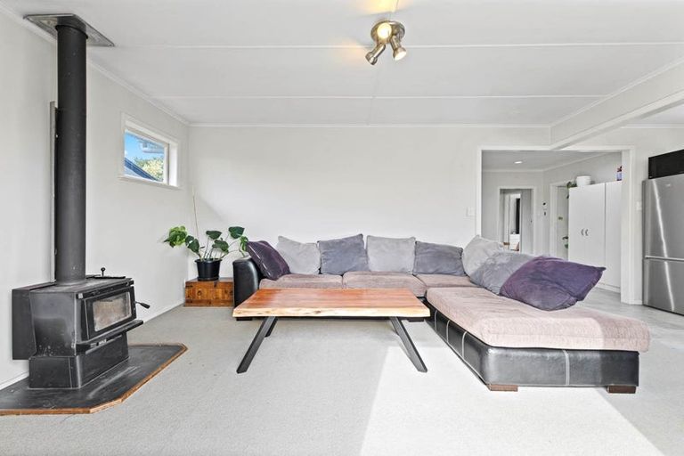 Photo of property in 111a Clevedon Road, Papakura, 2110