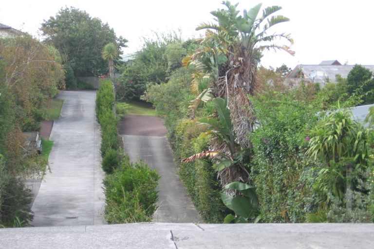 Photo of property in 72b Parr Terrace, Castor Bay, Auckland, 0620