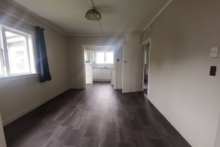 Photo of property in 28 Station Road, Pukekohe, 2120