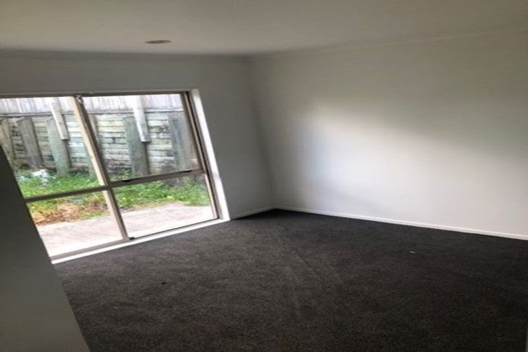 Photo of property in 52 Garelja Road, Henderson, Auckland, 0612