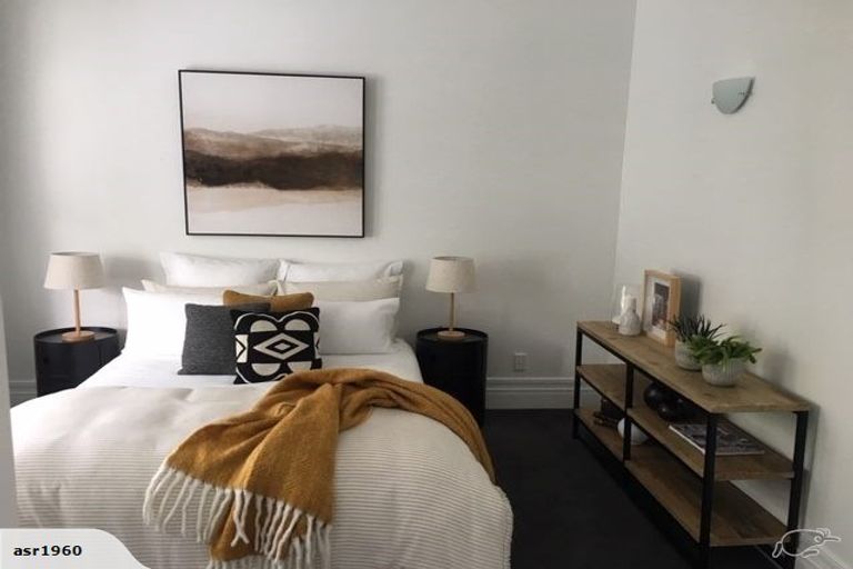 Photo of property in 34 Sentinel Road, Herne Bay, Auckland, 1011