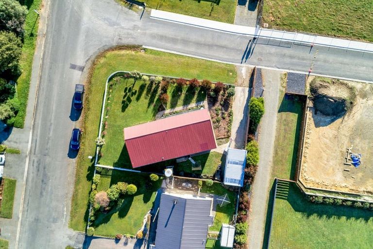 Photo of property in 2 Whitehaven Street, Weston, Oamaru, 9401