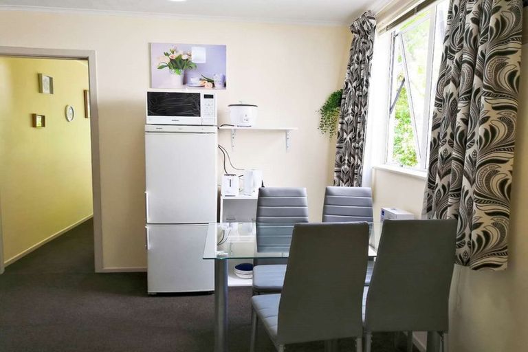 Photo of property in 14 Nigel Road, Browns Bay, Auckland, 0630