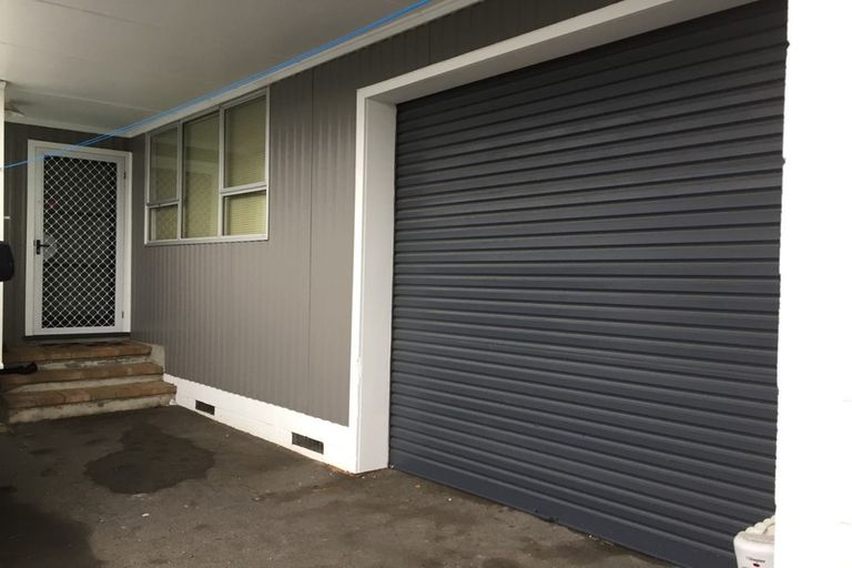 Photo of property in 1/18 Crail Avenue, Flaxmere, Hastings, 4120