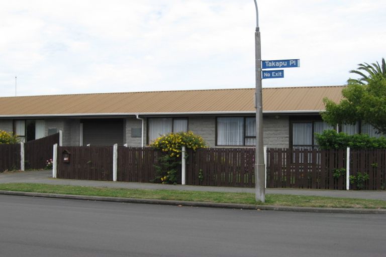 Photo of property in 1/2 Takapu Place, Bromley, Christchurch, 8062