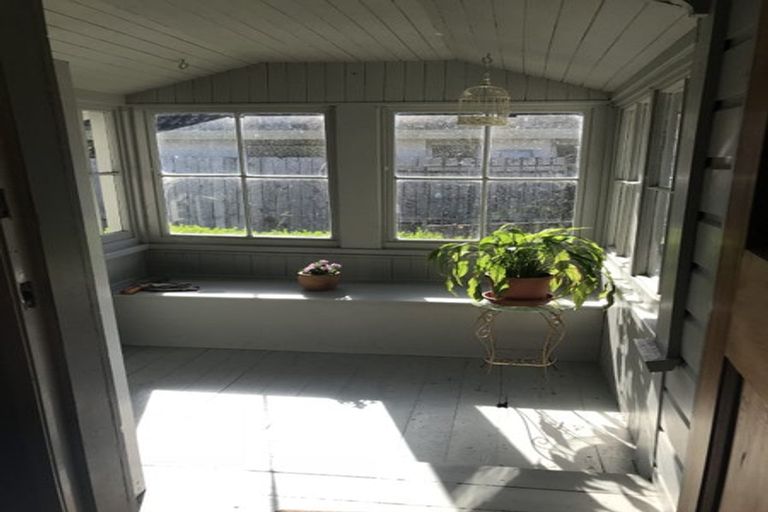 Photo of property in 421 Ruahine Street, Terrace End, Palmerston North, 4410