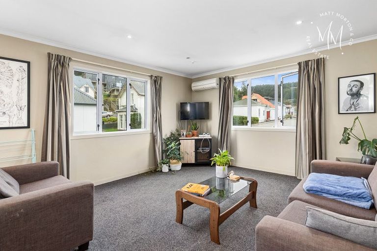 Photo of property in 123 Harbour Terrace, North Dunedin, Dunedin, 9016