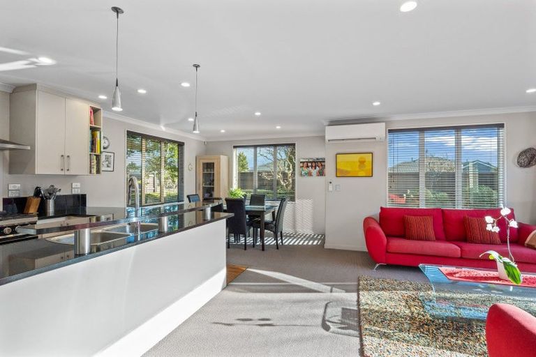 Photo of property in 17 Westpark Drive, Burnside, Christchurch, 8053